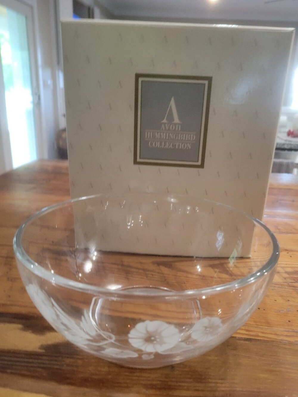 AVON Hummingbird Collection Crystal Serving Bowl Original Box